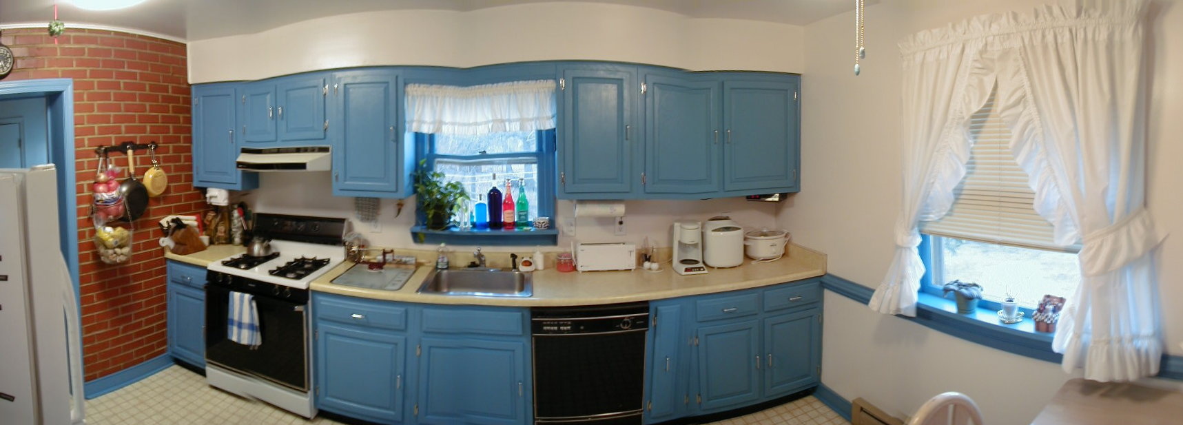 Blue Kitchen Panorama